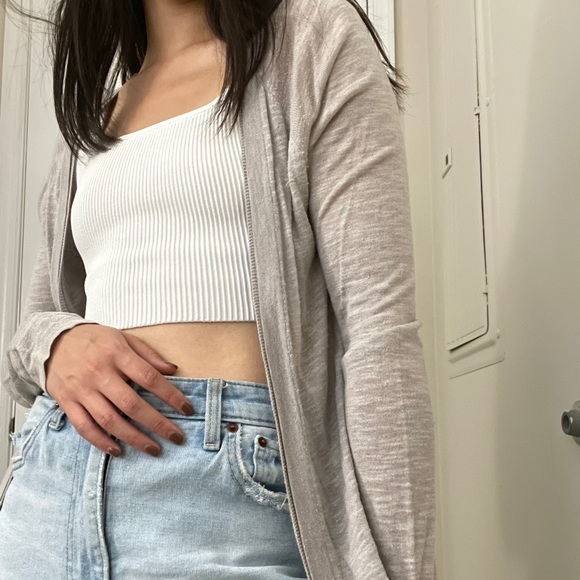 American Eagle Outfitters Sweaters - FREE IN BUNDLE Light gray cardigan American Eagle